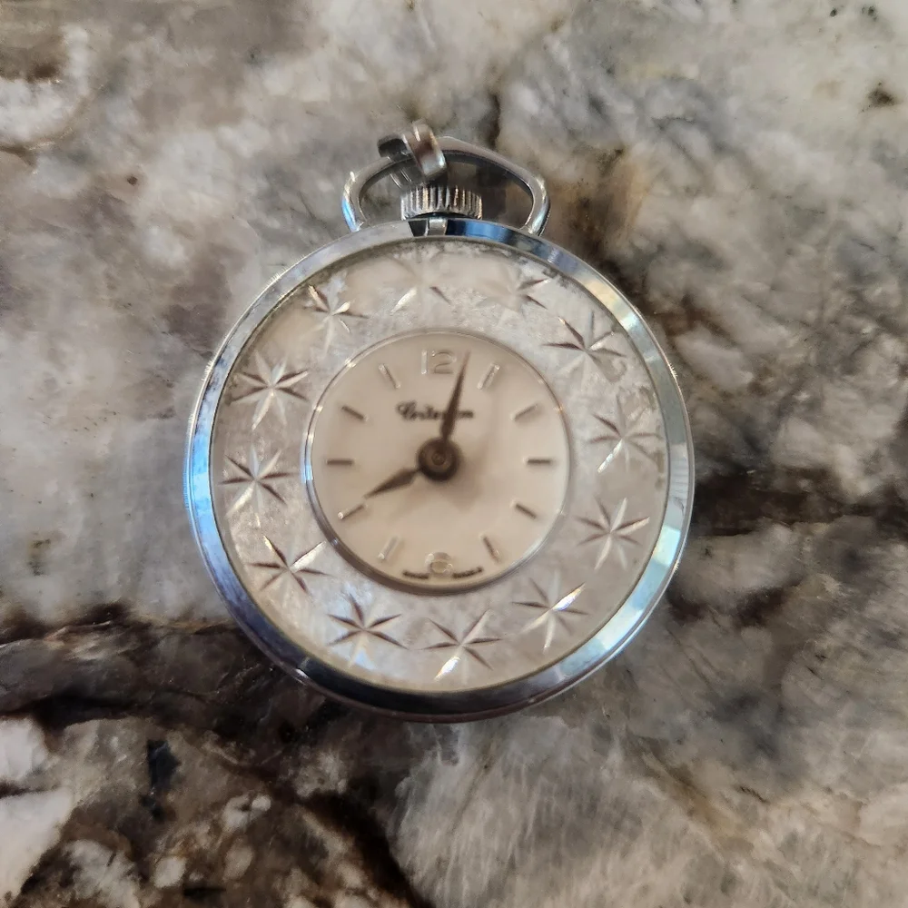 4 Vintage Elegant Silver and Gold Watches Bundle